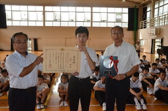 写真：『道路ふれあい月間』推進標語 国土交通大臣表彰2