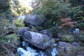 写真：鬼岩の全景