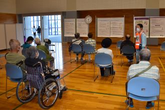 写真：待機会場の様子