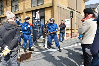 消火栓の使用方法を確認