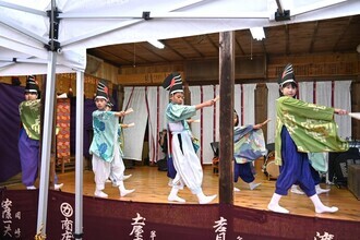 素踊り