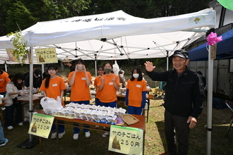 祭りの様子